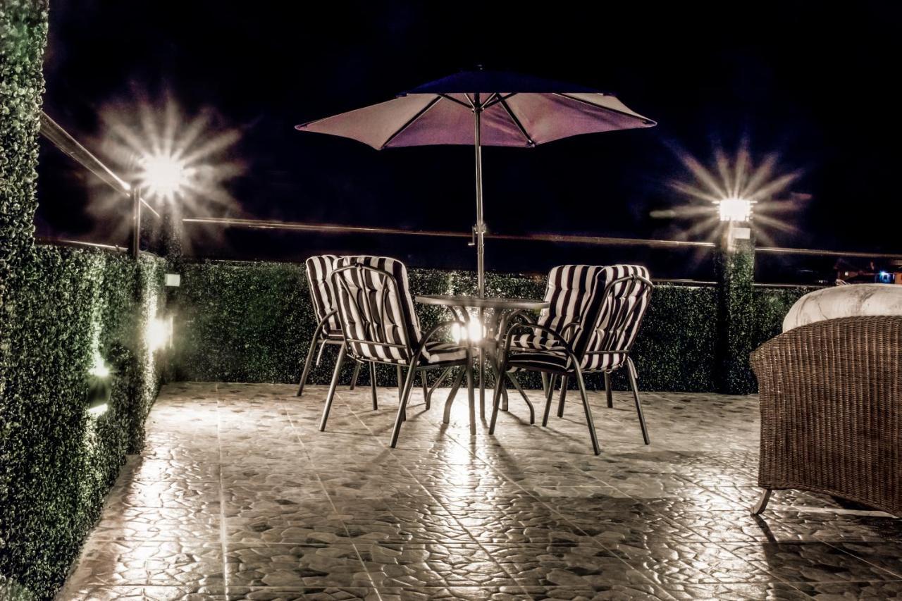 Verovino Suites Cebu Ngoại thất bức ảnh